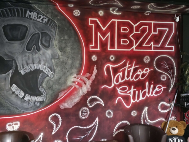 MB27 Tattoo Studio, sprej